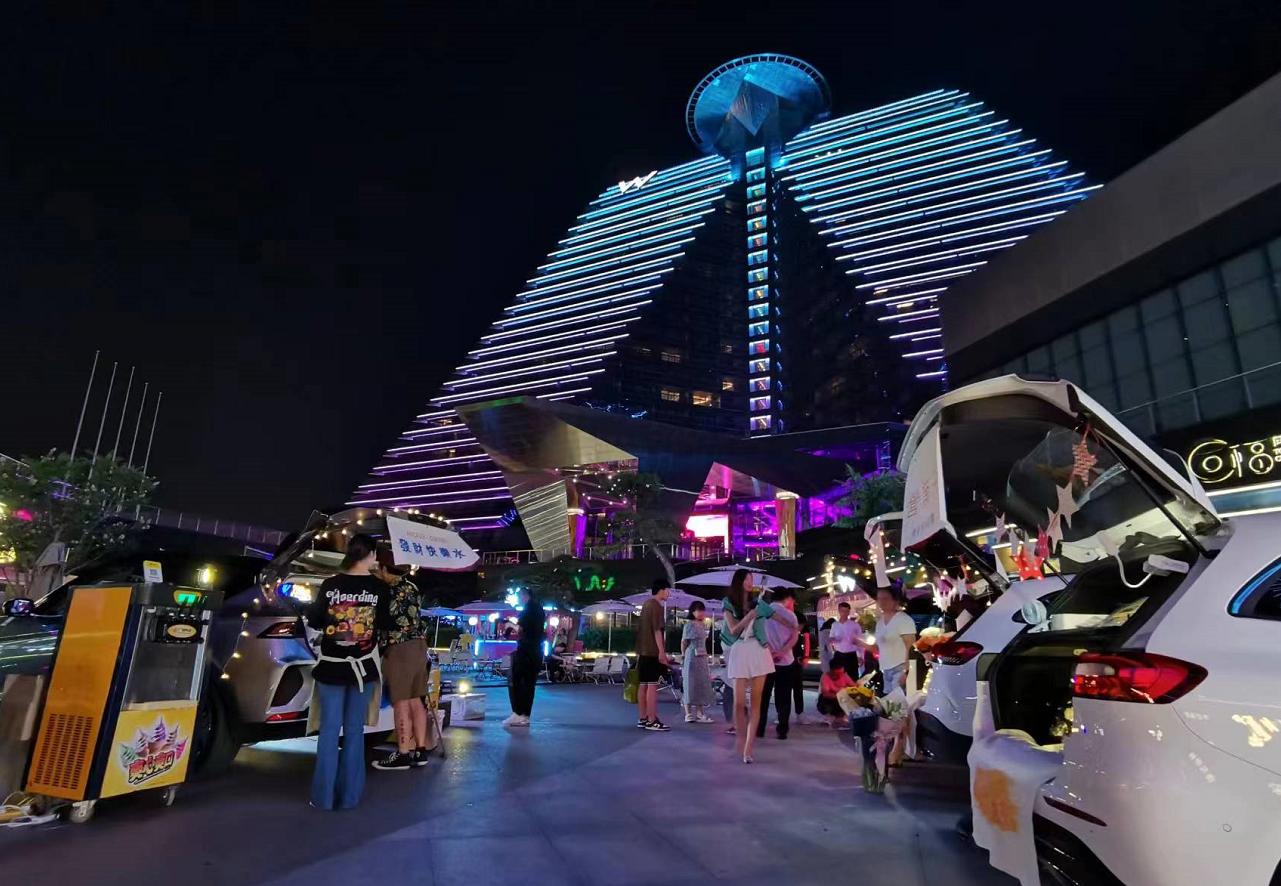 夏日星潮摊玩计划完美收官，邂逅一场高质量的“箱”遇