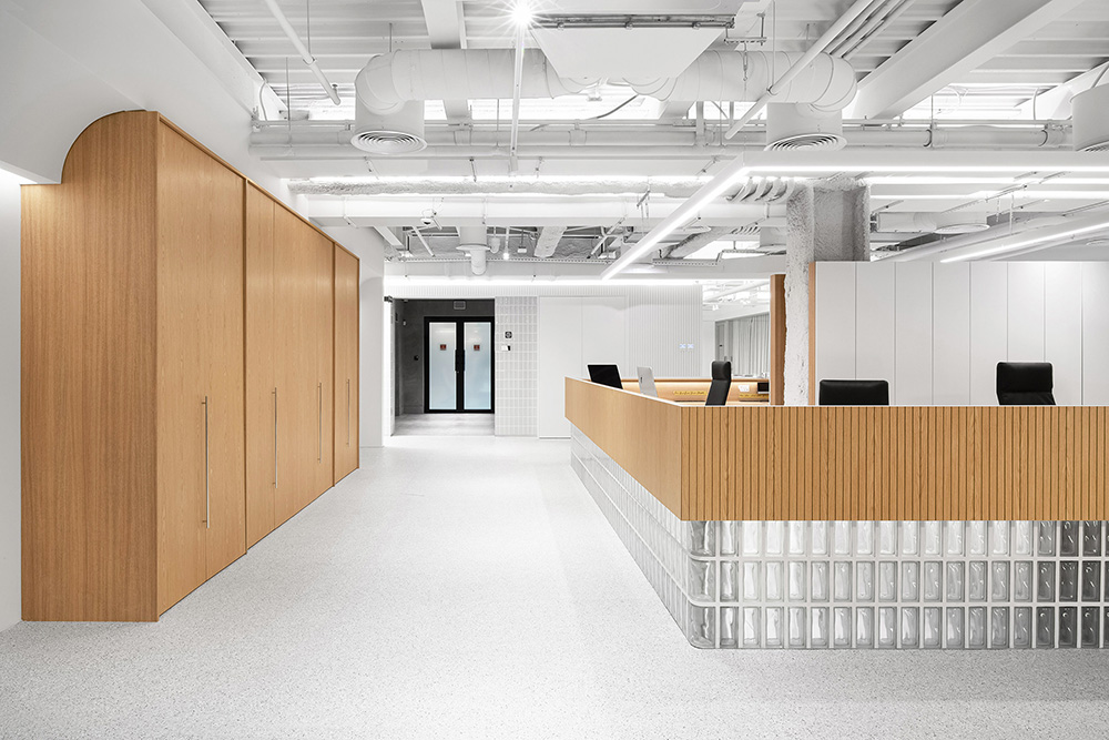 自由畅想云科技公司SQUAD基辅总部大楼设计欣赏