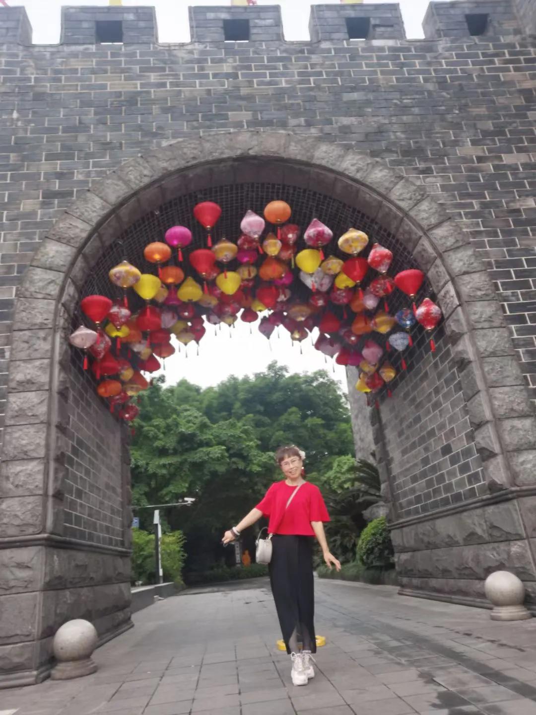 游山城重庆网红打卡地,游走重庆非网红打卡地巴国城