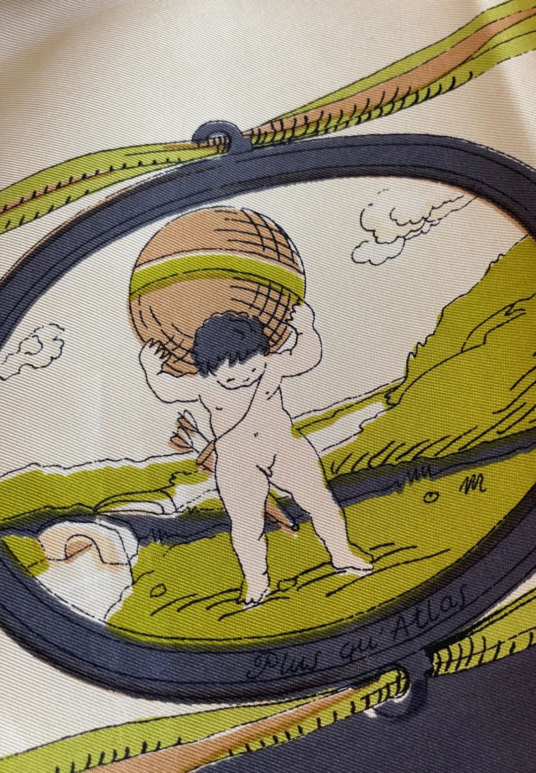 最火的爱马仕丝巾,第一条爱马仕丝巾