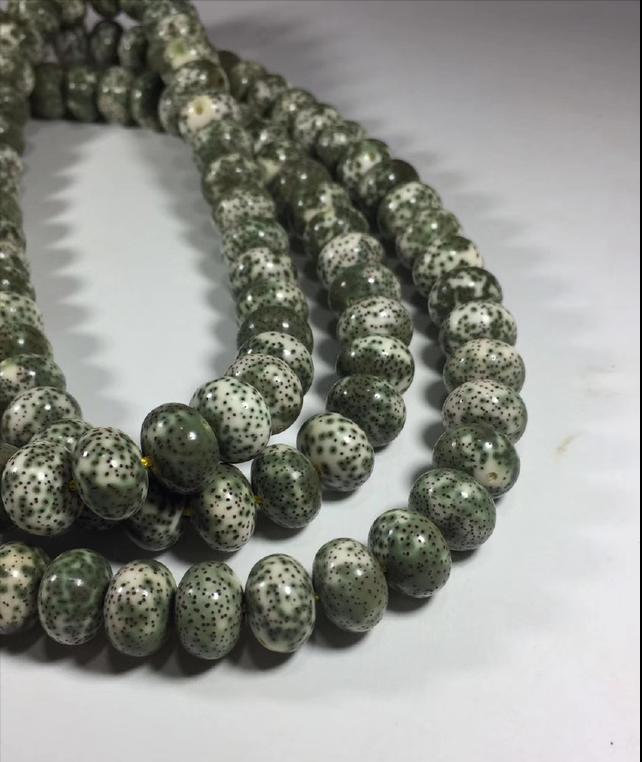 星月菩提子,星月菩提子怎么穿绳