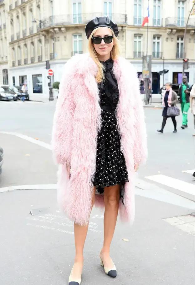 为什么裘皮大衣穿的人少了,为什么现在貂皮大衣便宜