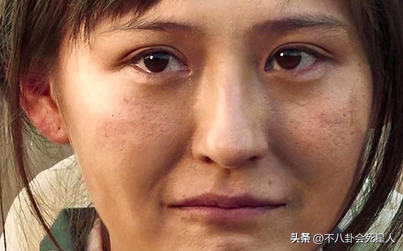 国产剧都是美颜滤镜脸都看不清了,国产剧滤镜下的人物