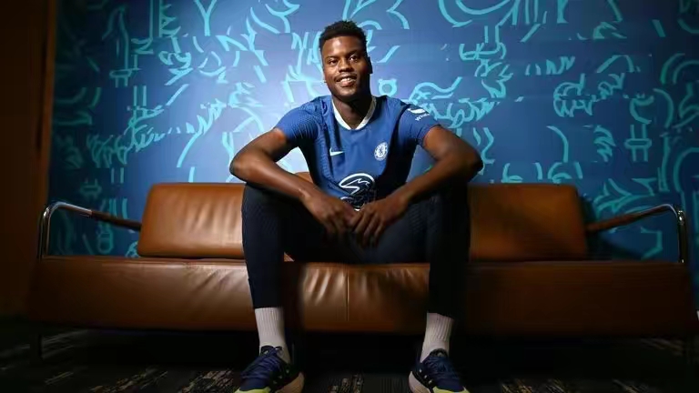 巴迪亚希勒1000米,巴迪亚希勒的个人介绍