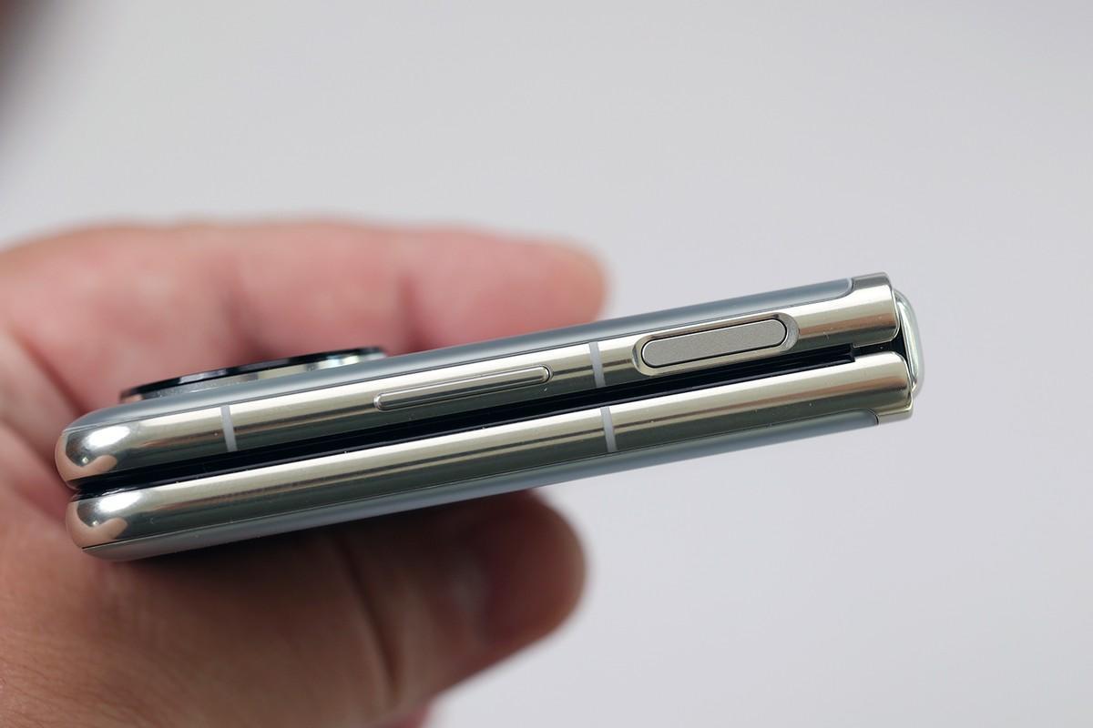 三星折叠屏zflip5怎么区分版本,三星折叠手机zflip5怎么样