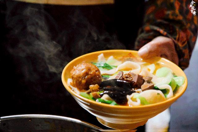 河北著名小吃安徽板面,正宗河北安徽牛肉板面