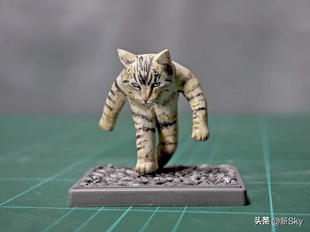 哈哈哈，这个神经手办又双叒更新了，笑惨我了