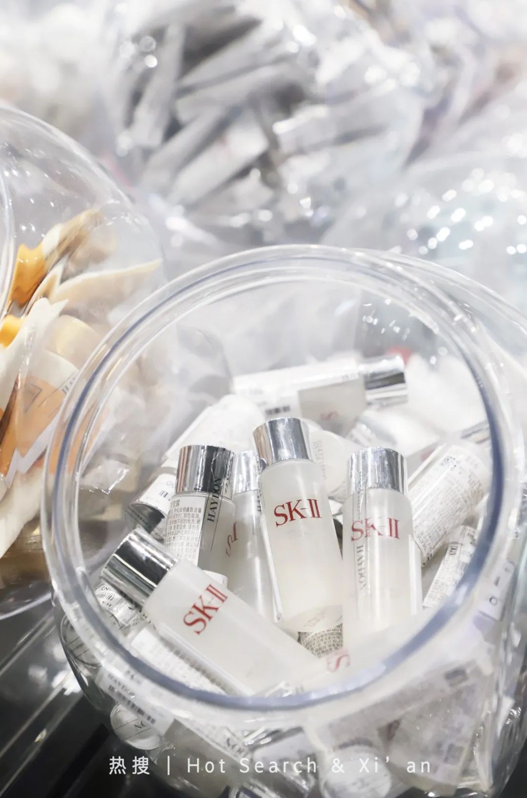 西安新地标！火遍全网的高端美妆店HAYDON黑洞来啦！女明星集合