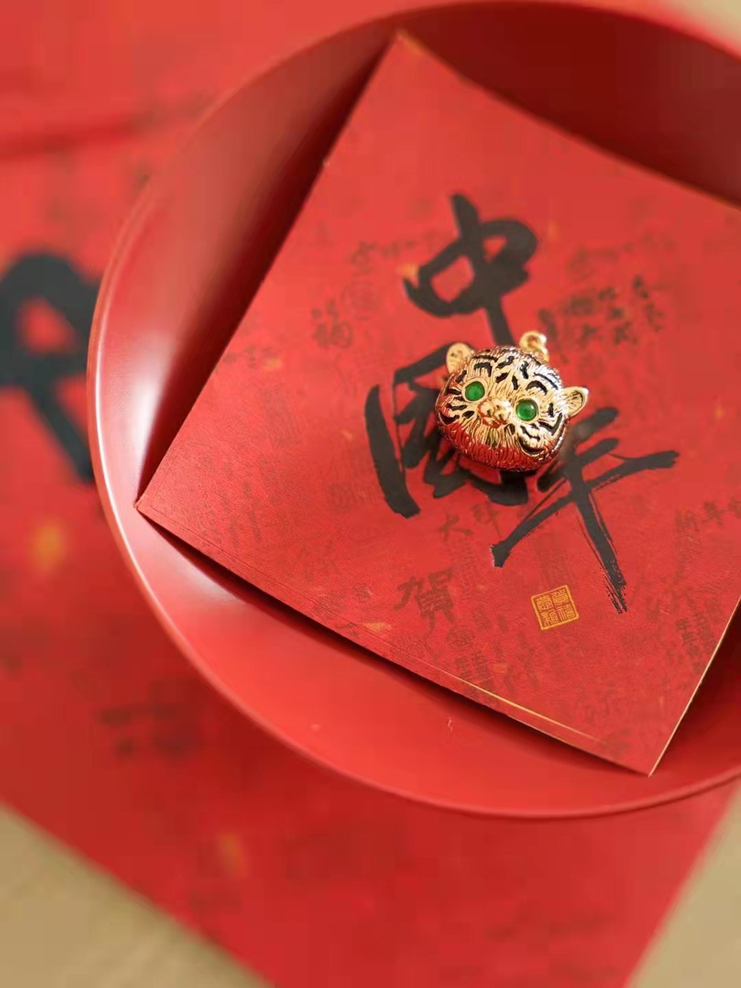 过年喜庆的红,过年的传统喜庆