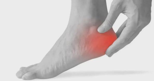 脚后跟疼是怎么回事有解决方法吗,脚后跟痛吃什么药缓解疼痛
