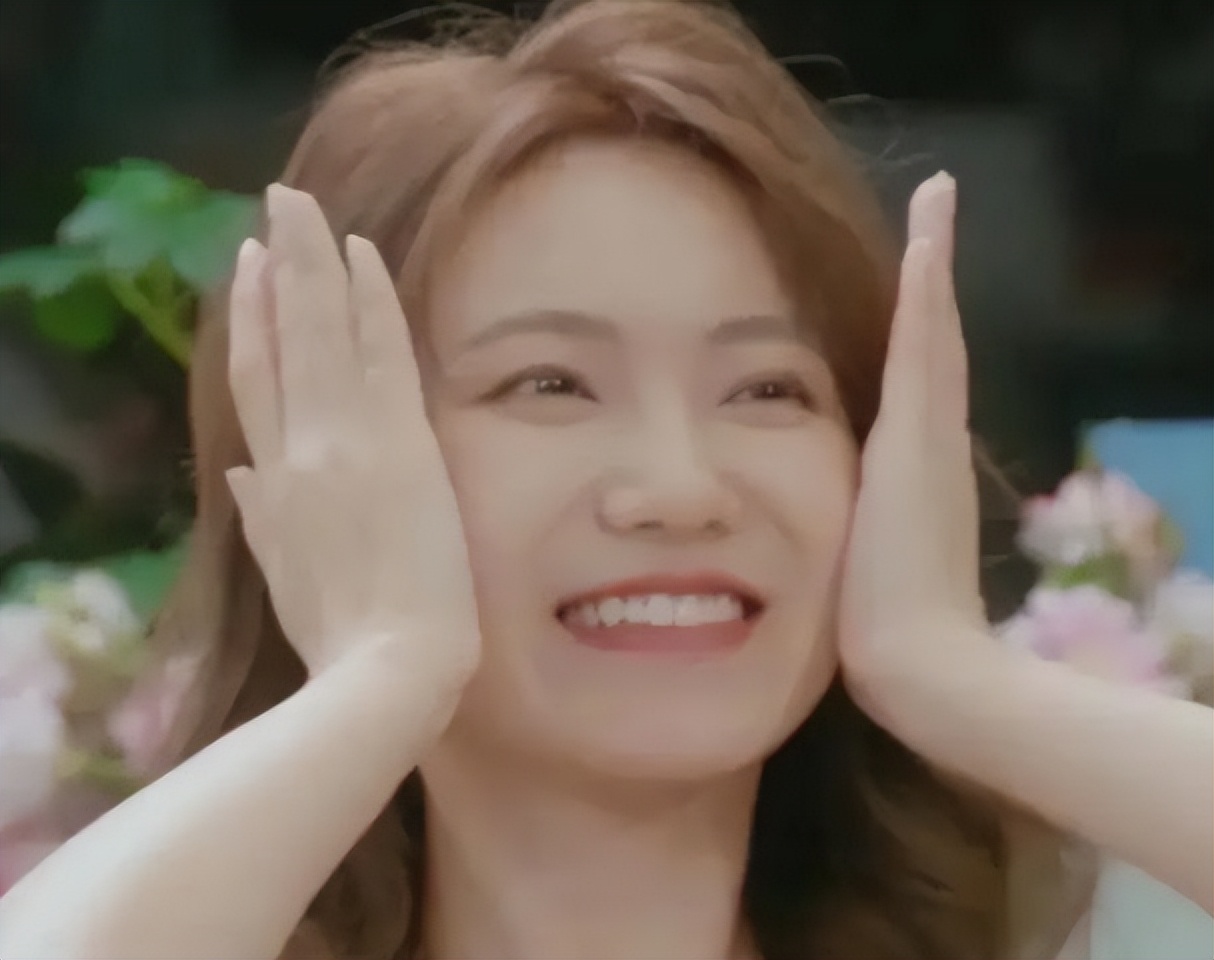 孔汝淳服装,孔汝淳穿着