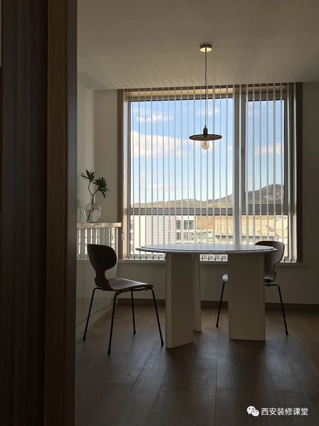 室内绿植软装搭配案例怎么摆,绿植与轻奢结合的软装搭配