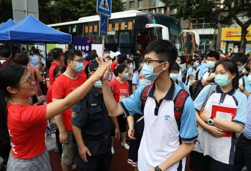 文科十大就业前景好的专业排名,文科十大吃香专业排名