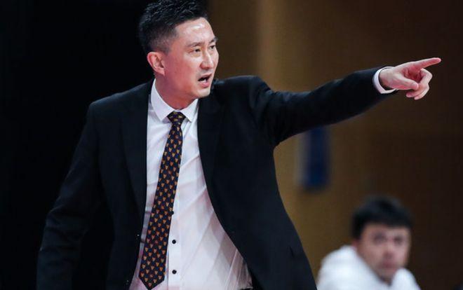 广东男篮对浙江稠州赛后杜锋发言,广东宏远vs浙江稠州张文逸杜锋