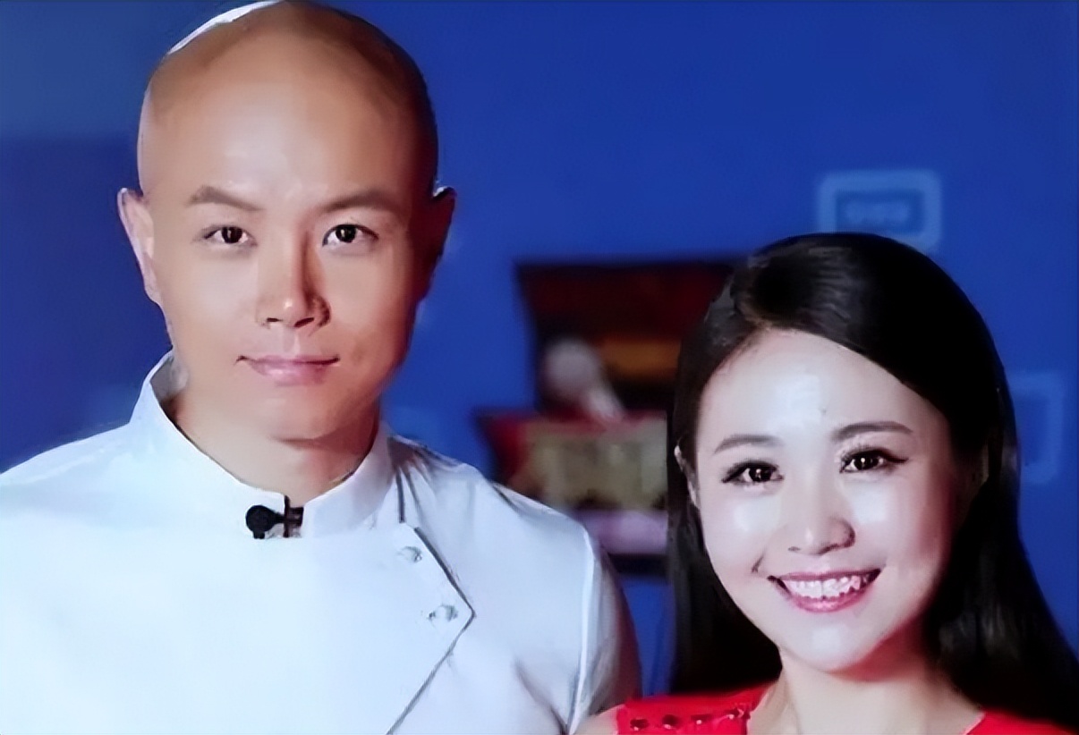 48岁主持人乐嘉现状：移居美国住豪宅、开豪车，过着奢侈的生活！