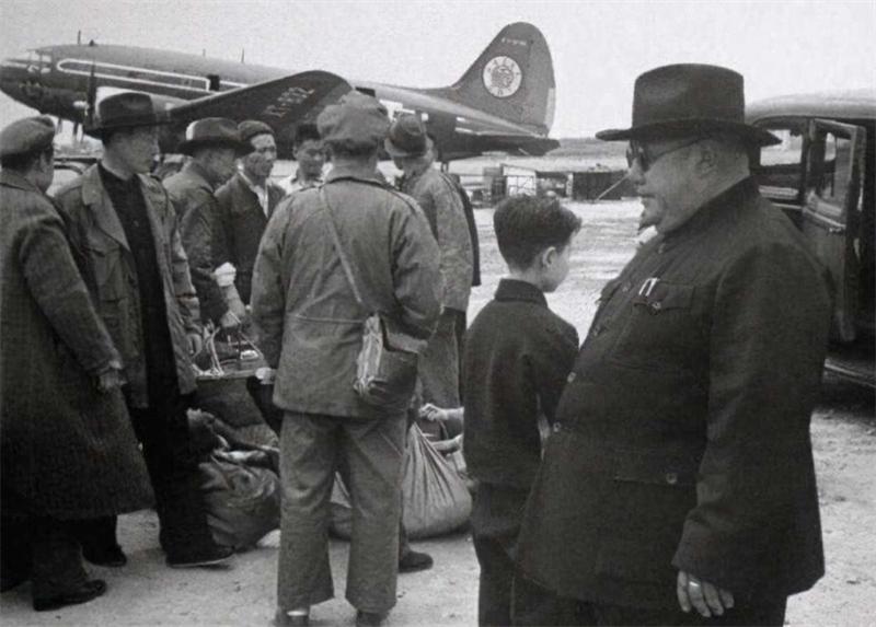 逃往美国的马鸿逵,马鸿逵去美国带走多少黄金