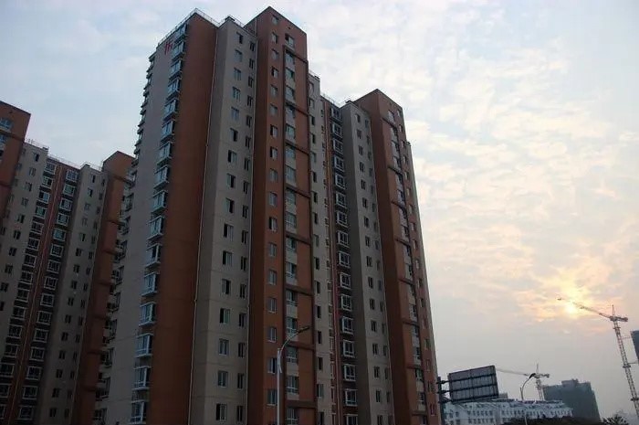 成都姑娘买下19㎡LOFT，利用3米2层高做隔层，网友：太好住了