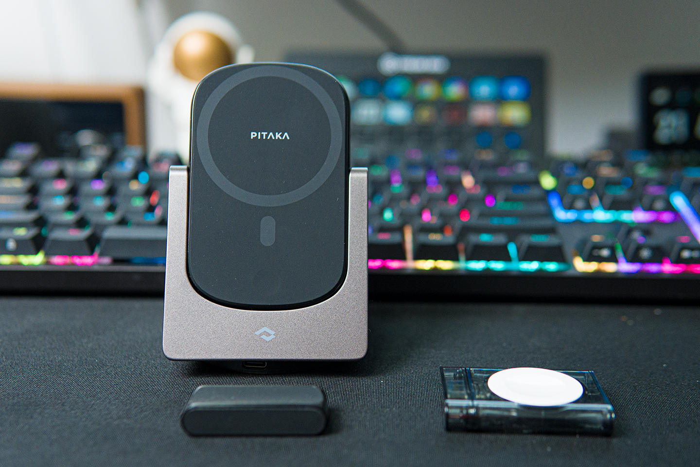 iphone14promax不用原装充电器头,iphone14promax还值得入手吗现在