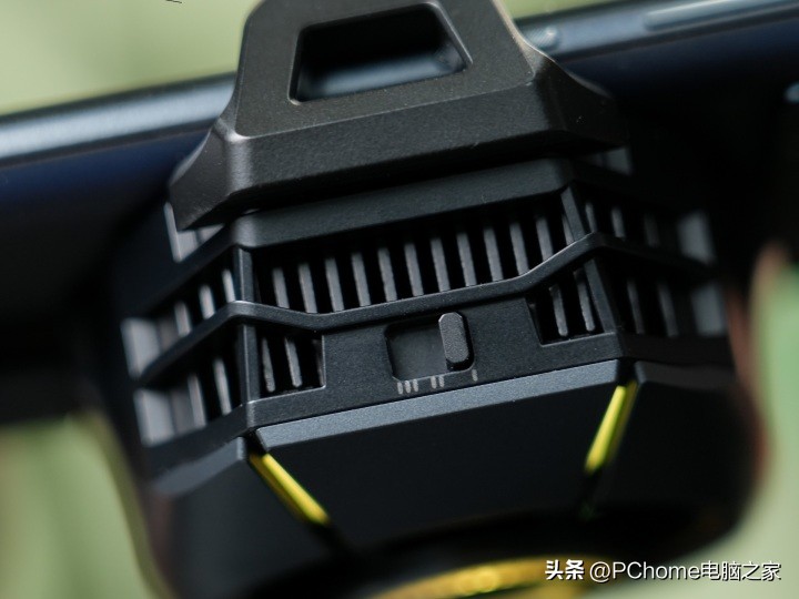 iqoo极风散热背夹2pro评测,iqoo散热背夹2pro和平精英测评