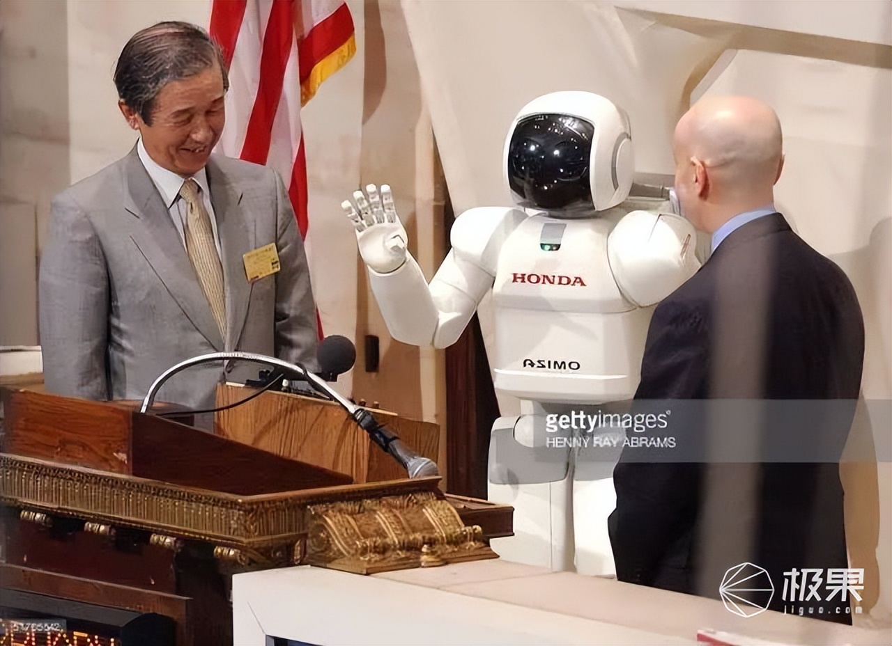 asimo机器人研发历史,asimo机器人技术