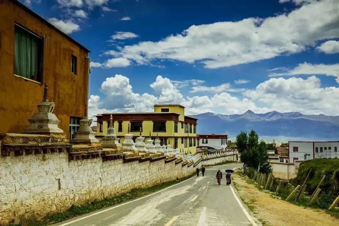 五一甘孜川西环线旅游路线,春节成都甘孜五日游攻略