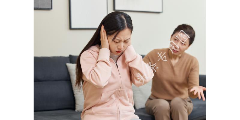 无意发现婆婆出轨了怎么办,发现婆婆出轨我可以告诉我娘家吗