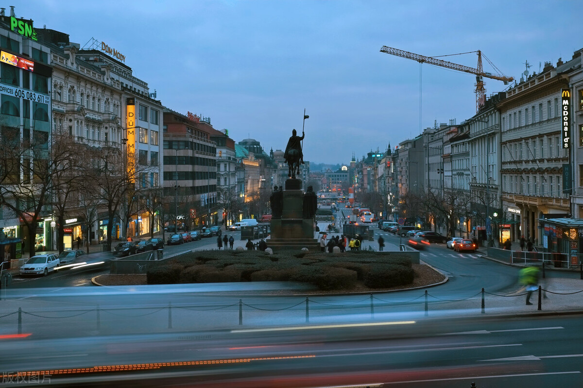 全球十大奢侈品购物中心,德国柏林奢侈品购物街