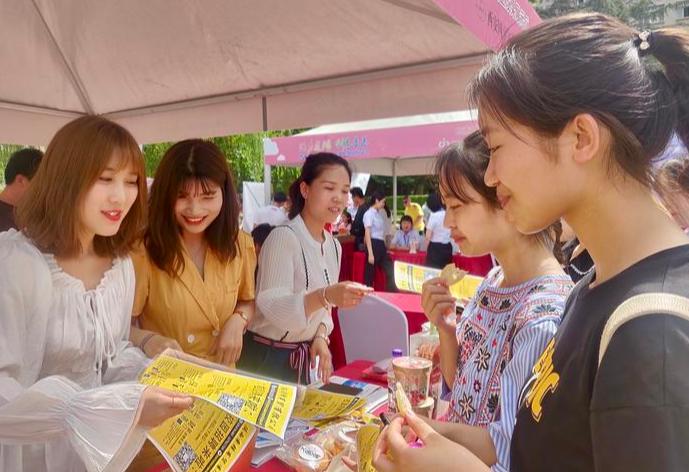 未来最吃香的三个铁饭碗,明年起铁饭碗更铁了这三种职业