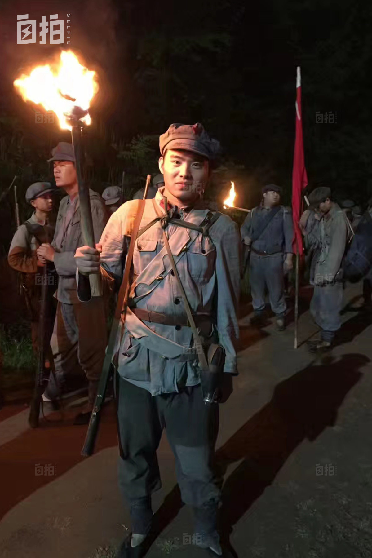 我，电焊工，去横店当群演，重新爱上学习，花光存款出国留学