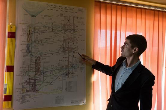 飞越俄罗斯上空,世界目前最大的钻石矿