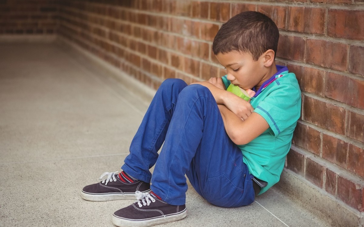 10岁小孩偷家里的300元钱怎么教育,12岁偷200块钱怎么和父母道歉