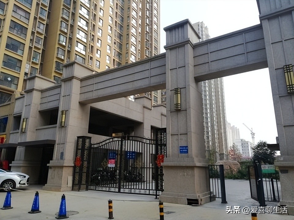 回乡下炫富,回村的假土豪