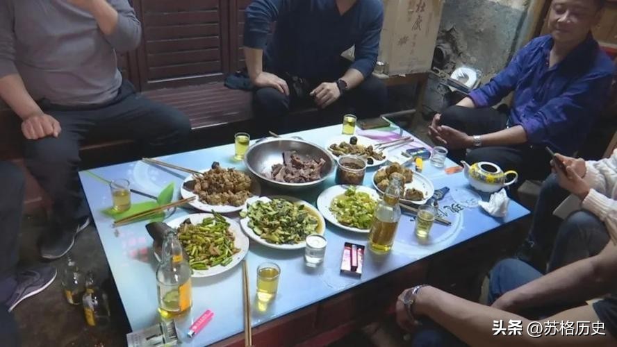 喝了40年酒结果变成河马脖,喝白酒脖子变成河马脖