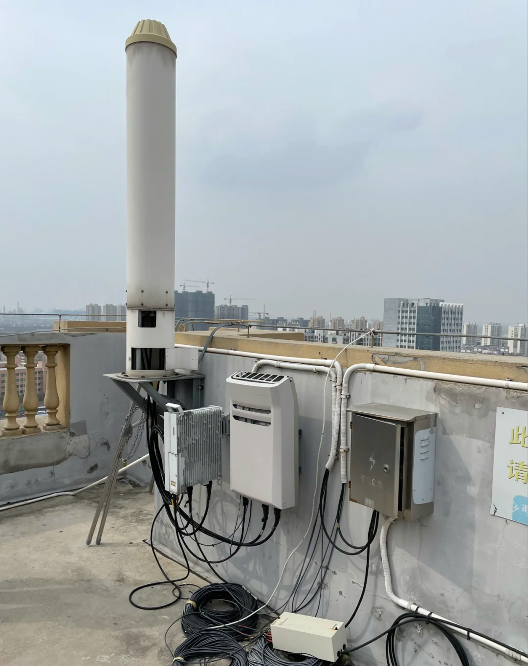 买顶层的好处和坏处,买顶层楼会有什么缺点