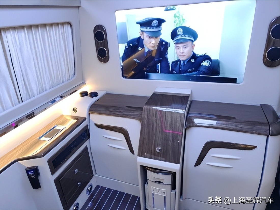 2021款斯宾特加长版内饰,斯宾特四驱3.0柴油车内饰