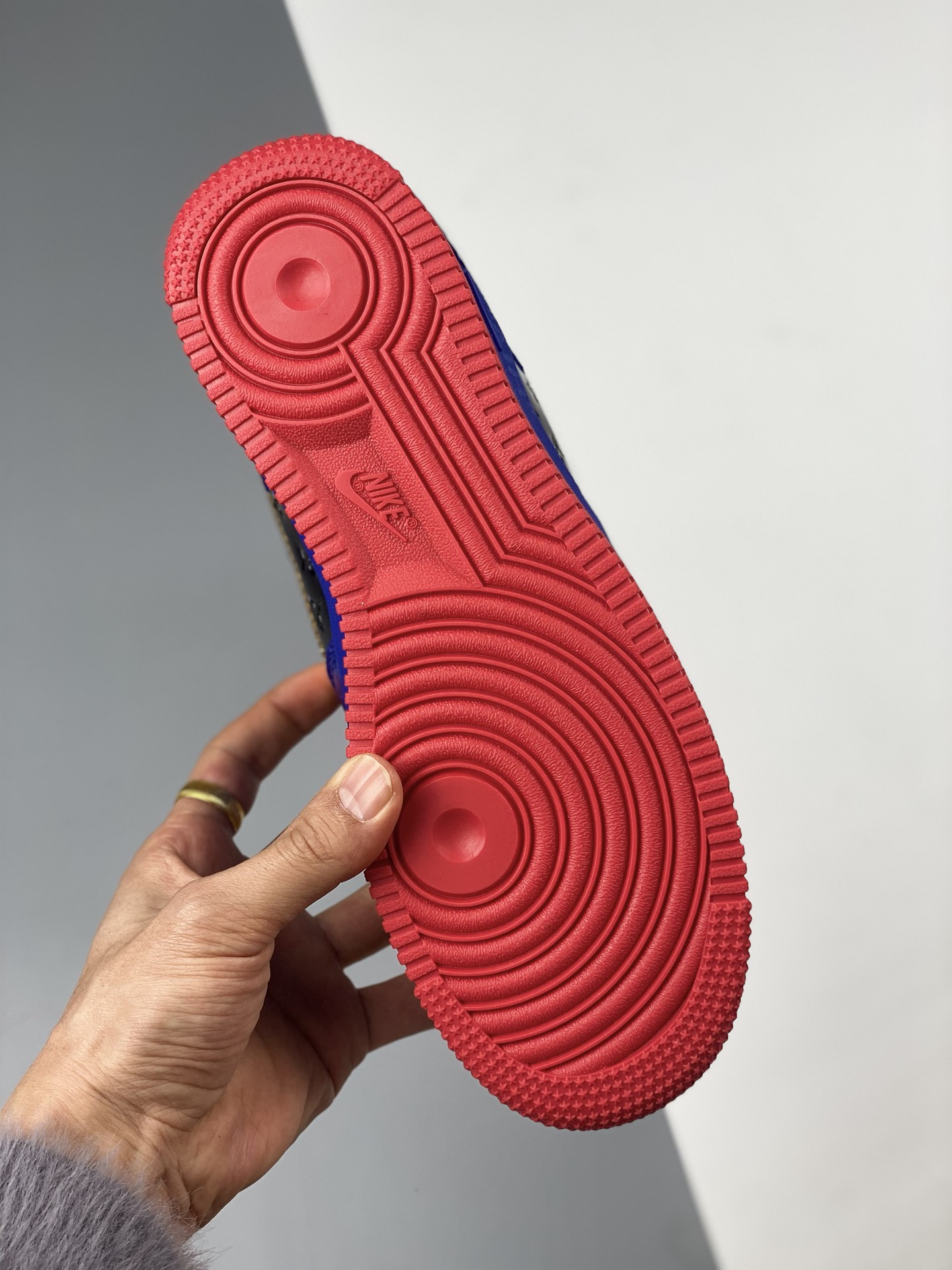 louisvuitton休闲鞋纯黑,nike路易威登联名鞋空军一号