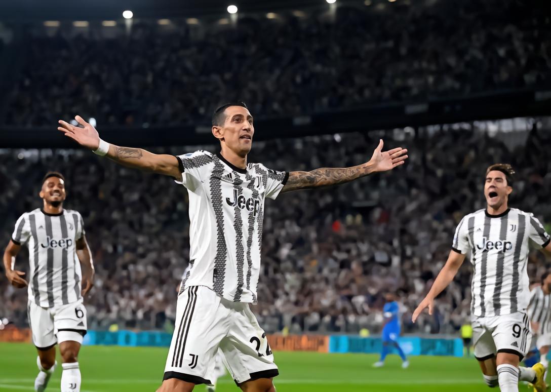 本泽马确定离开皇马十四载,足坛三大中锋本泽马