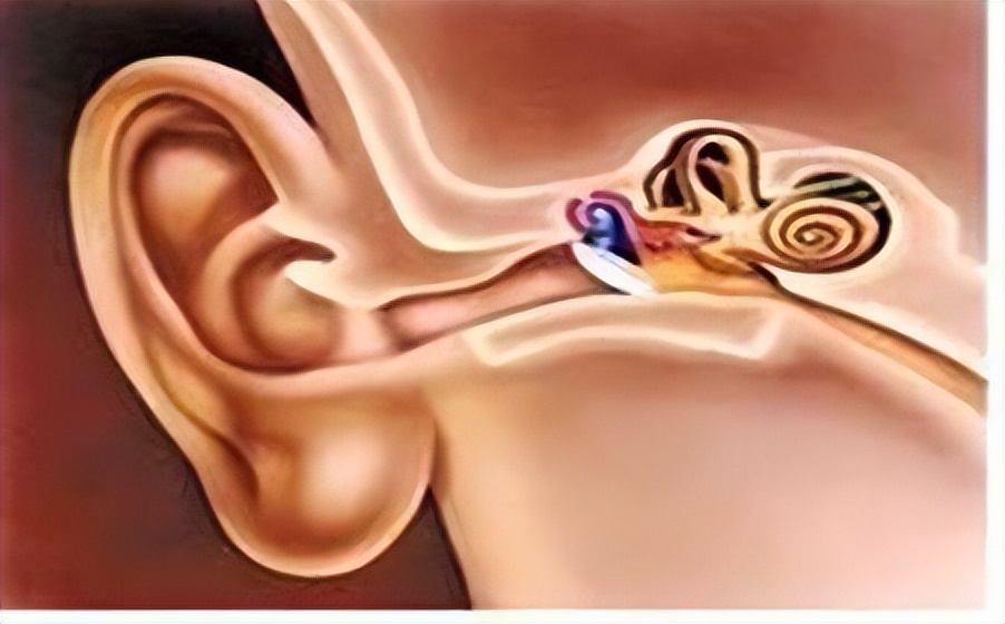 耳朵里面发痒怎么回事怎么去治疗,耳朵里面有黄色分泌物有臭味发痒