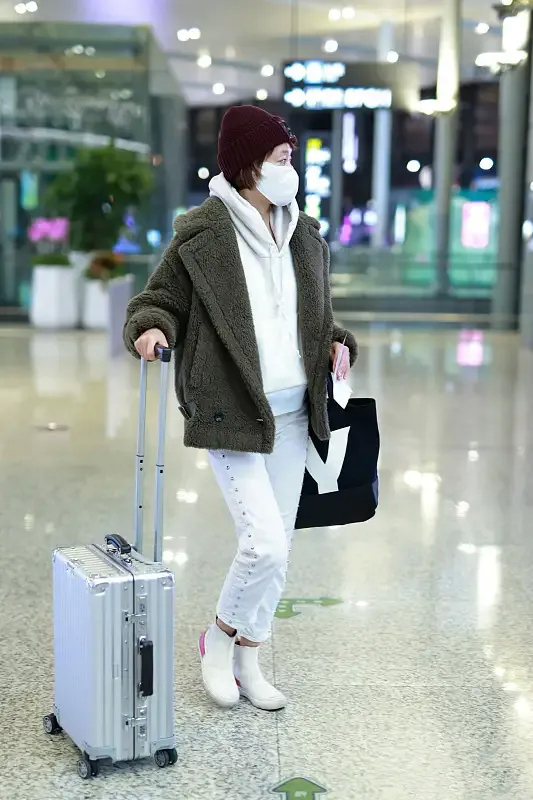 马伊琍斗篷穿搭,马伊琍穿衣搭配秋冬