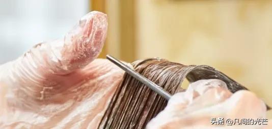 脱发严重一个简单的方法不怕秃顶,收好5个秘诀让你远离白发脱发