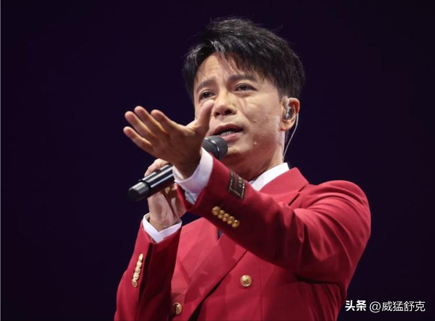 不扶李玟不发声，被骂人品差的李克勤，来内地赚钱的原因很心酸