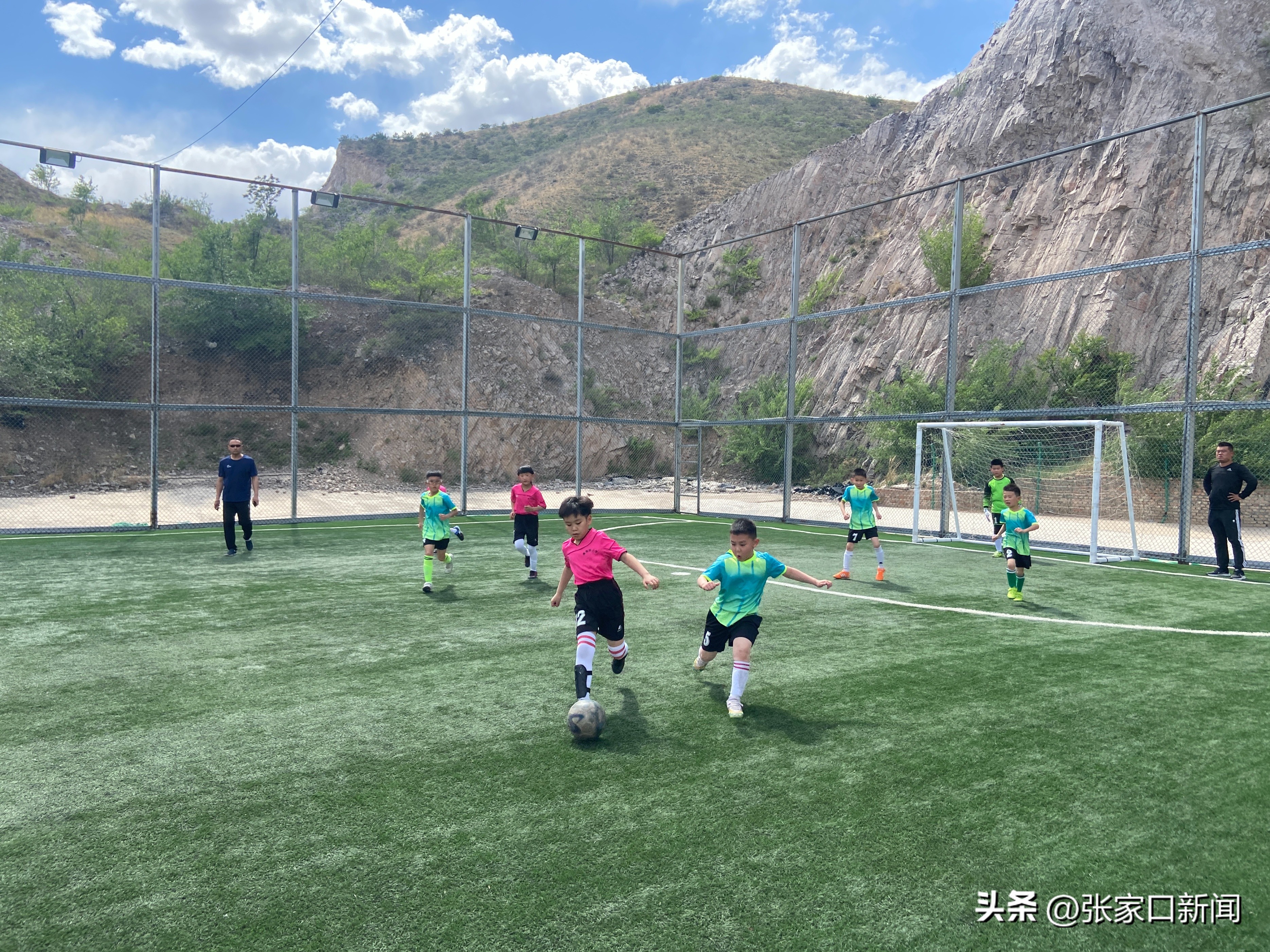 课后服务老师采访,课后服务学生采访搞笑原版