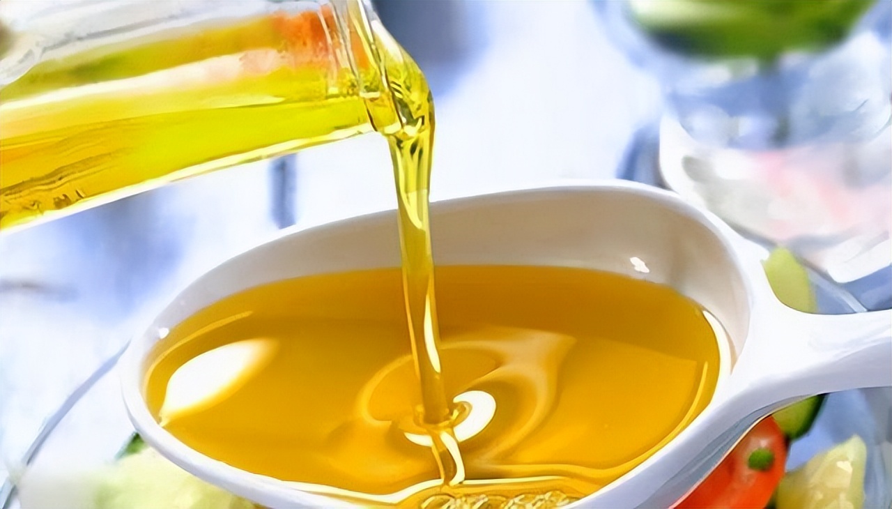 花生油菜籽油豆油吃哪种油好,花生油玉米油菜籽油哪个健康