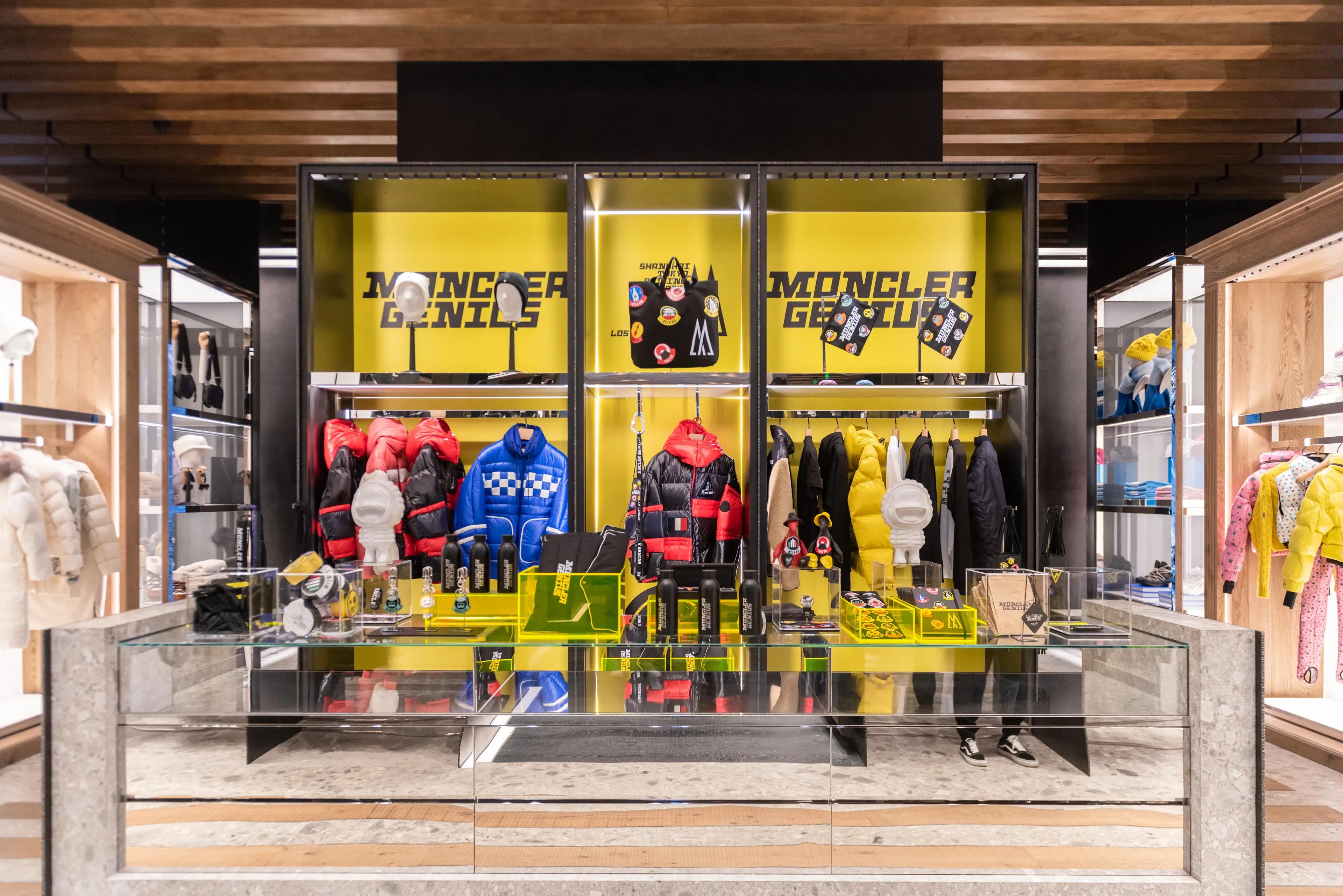 盟可睐moncler男鞋,盟可睐moncler上海专卖店