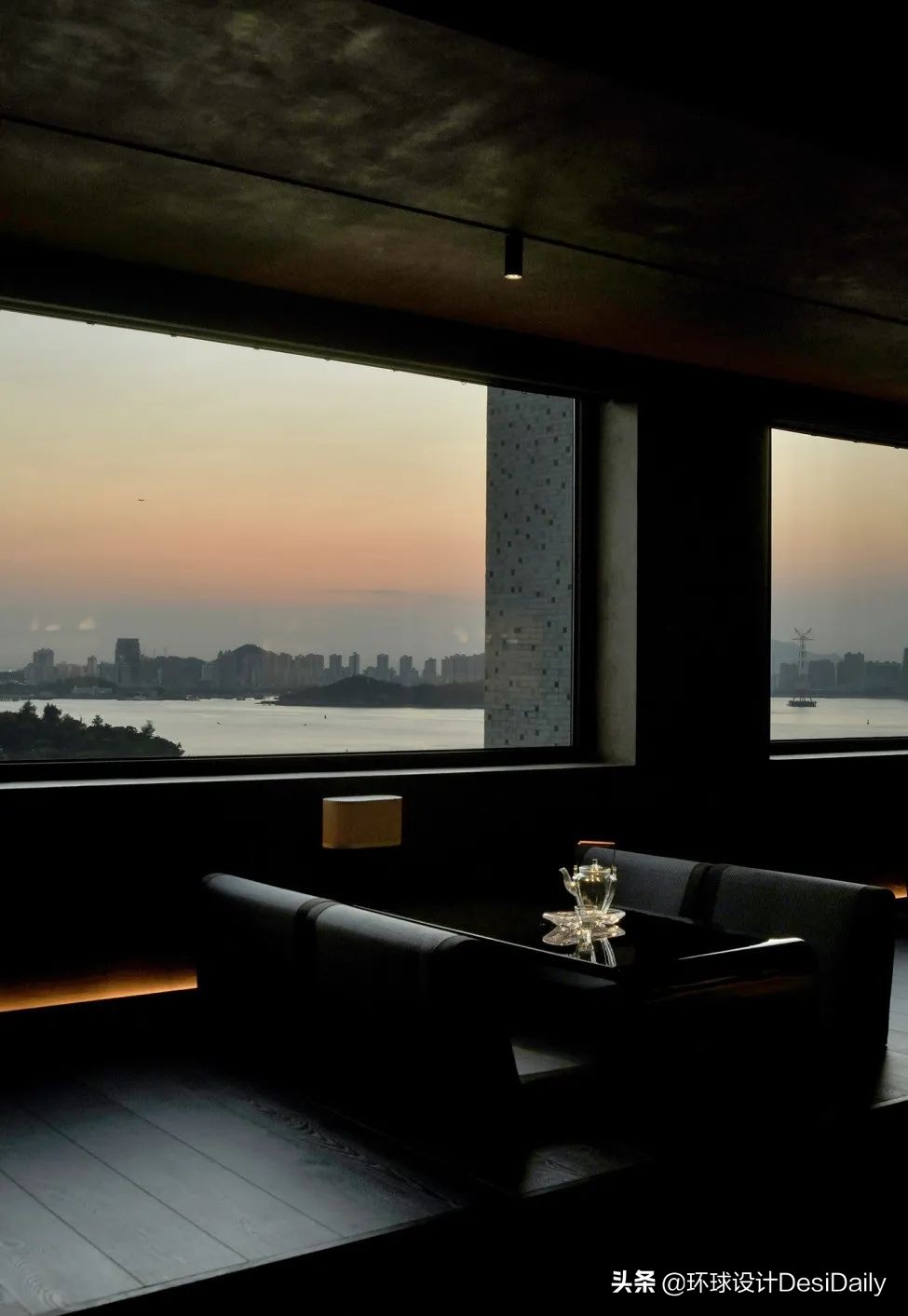 鍙ゆ湪瀛愭湀,鍙ゆ湪瀛愭湀浣滃搧