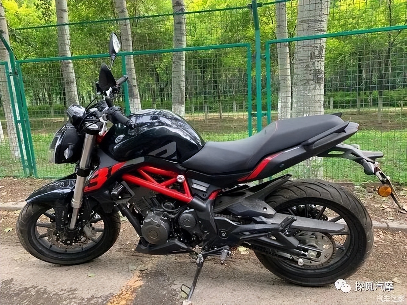 详细测评QJmotor赛400︱又是一个“温柔”“香”