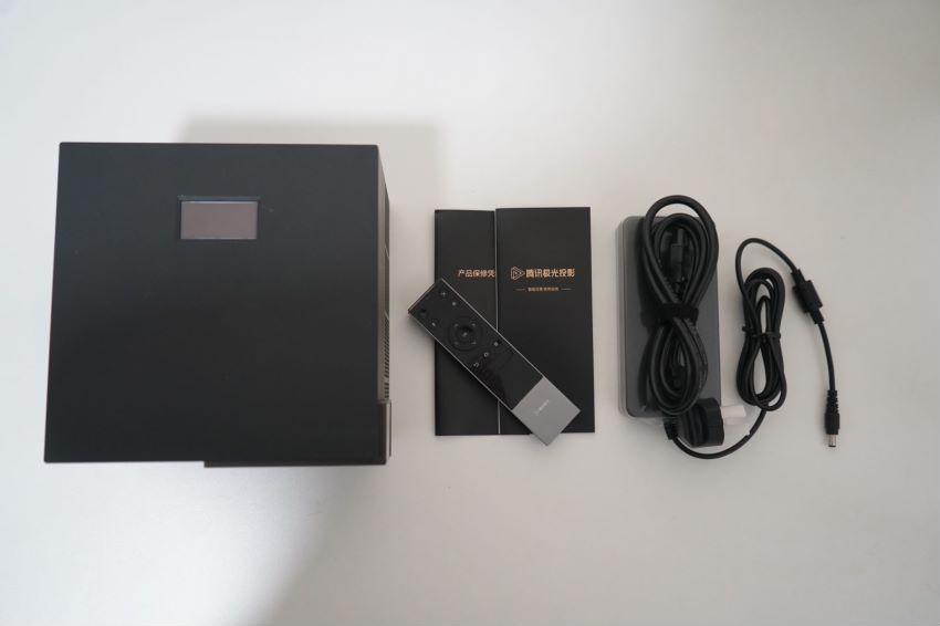 腾讯极光p1投影仪,腾讯极光p2投影仪直播