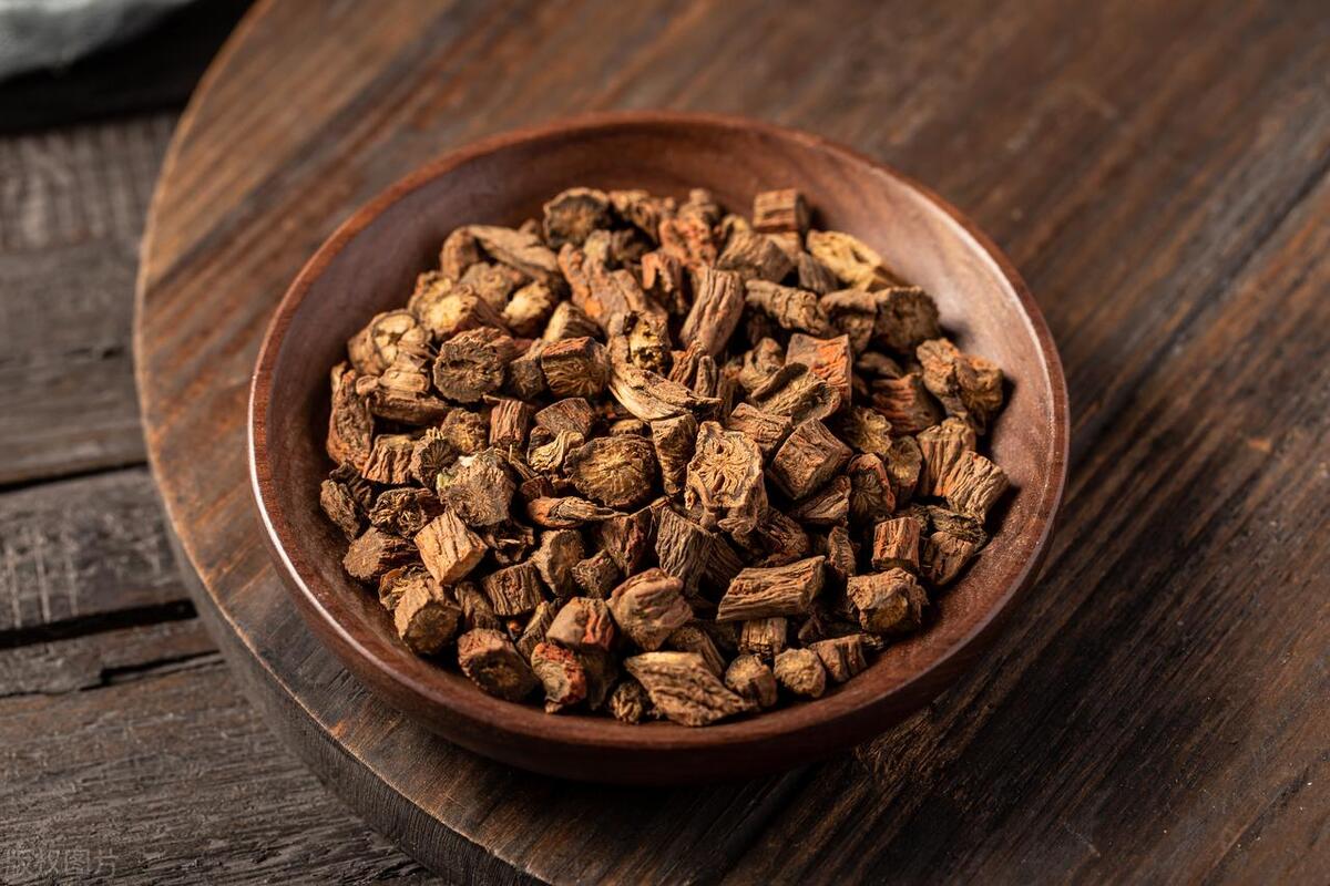 肝郁化火型神经性皮炎的中药方,健脾降肝火治神经性皮炎