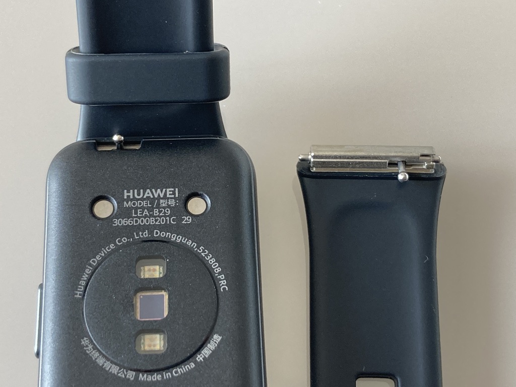 华为手环和applewatch差距有多大,applewatch7和华为6手环