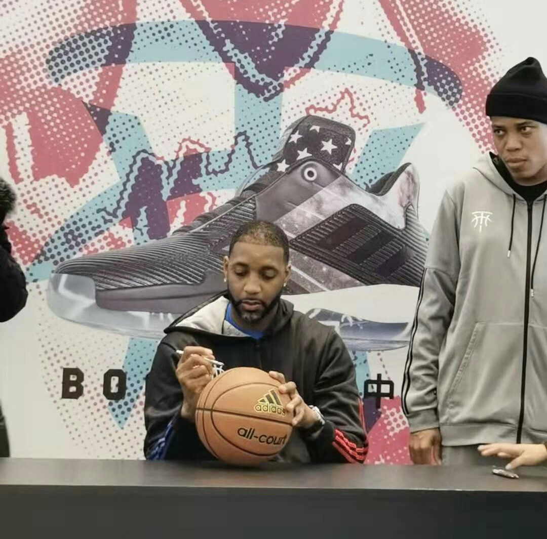 麦迪中国行上脚,麦迪中国行aj3